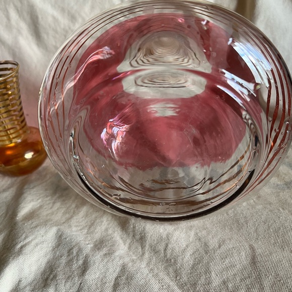 MCM decanter and small glass or bud vase. Beautiful gold and pink.  Compliment - Picture 7 of 10
